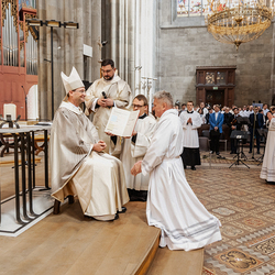 Diakonenweihe 2024 / Erzdiözese Wien/ Schönlaub